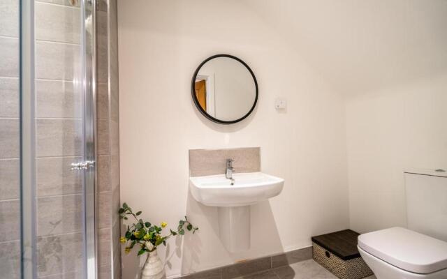 28 St John's Mews