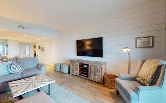 Captains Walk 476 by RedAwning
