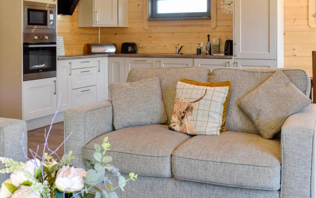 Oak Lodge - UK30005