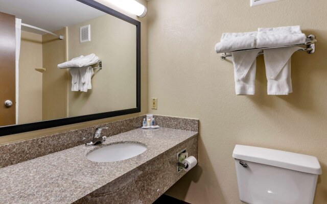 Comfort Inn & Suites