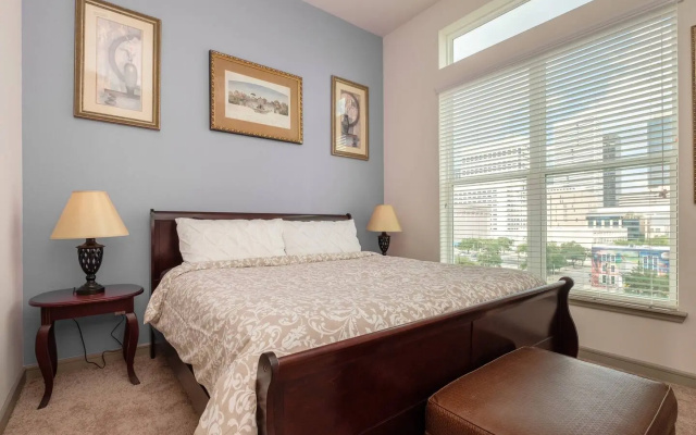 Venetian Penthouse Suite | Downtown Houston