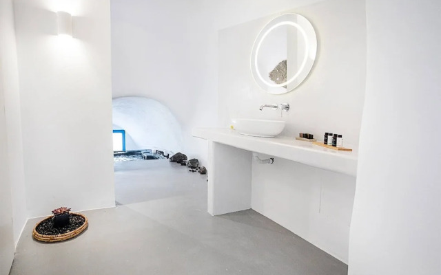 Suite Indoor Jacuzzi and Outdoor Jacuzzi