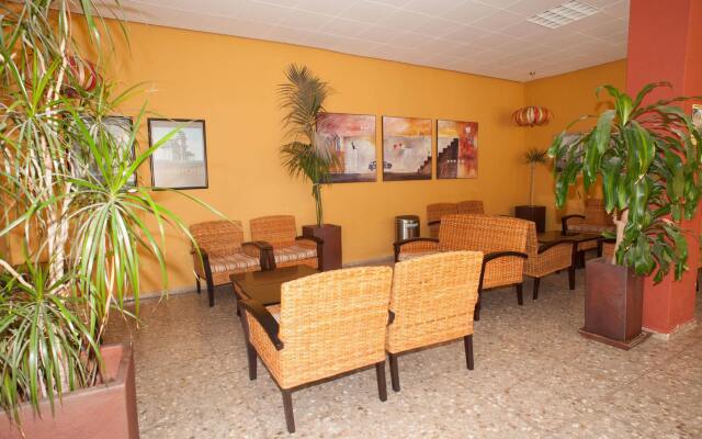Poniente Playa Aparthotel