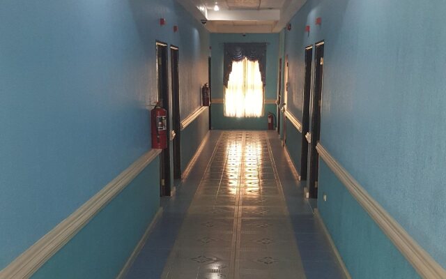 Kokomo's Suites Hotel