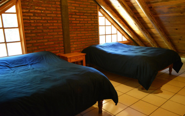 Hotel Parque La Piramide