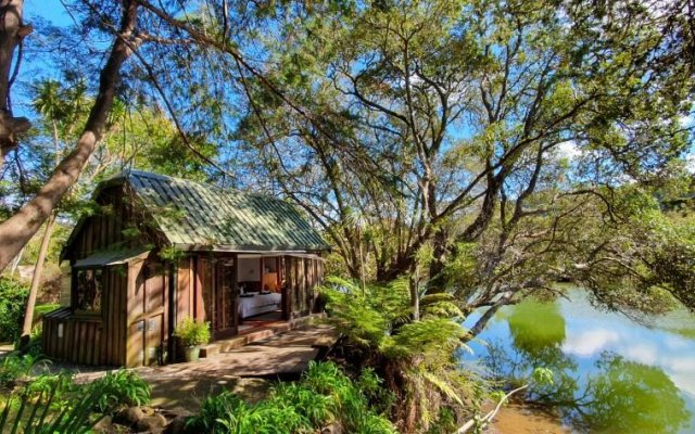 Magic Cottages At Takou River