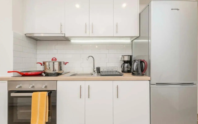 Modern flat in Central Athens #4