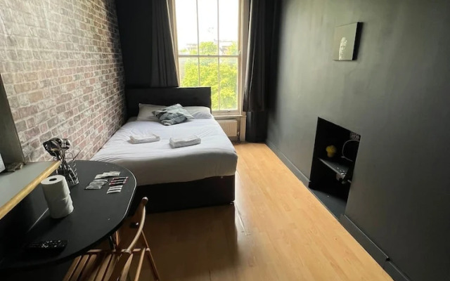 Modern studios Close to Hyde Park