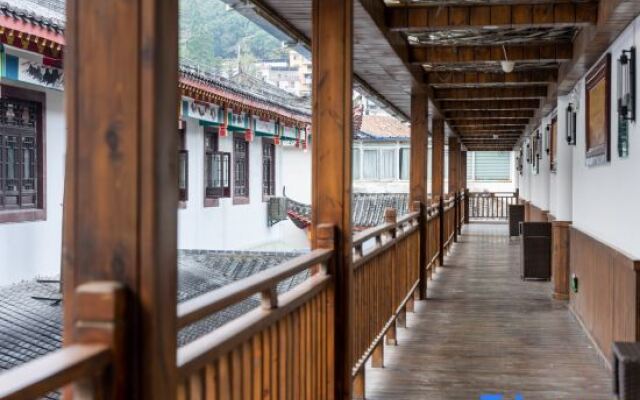 Enshi love Qingjiang hotel(Tujia daughter City store)