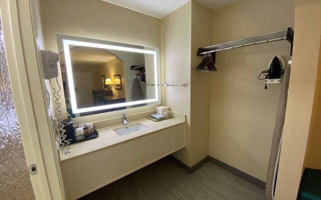Best Western Catalina Inn