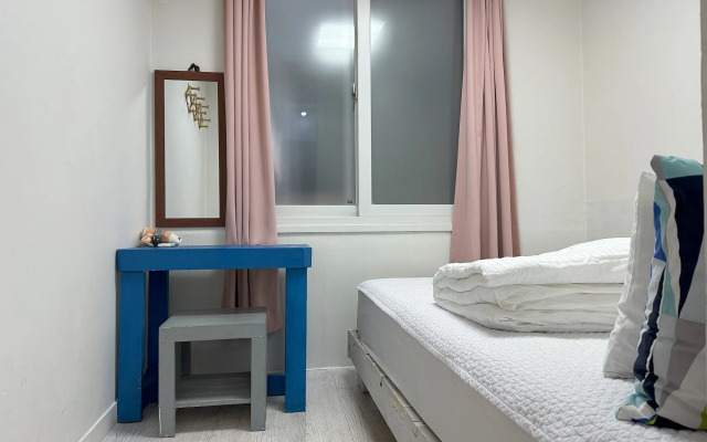 Slow Citi Guesthouse - Hostel