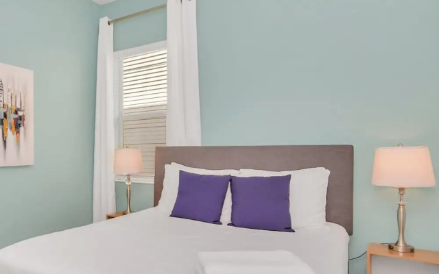 Stunning Bright Family Home Sleeps 25 Bl102