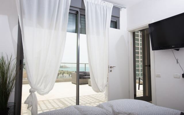 Magic Penthouse beach front