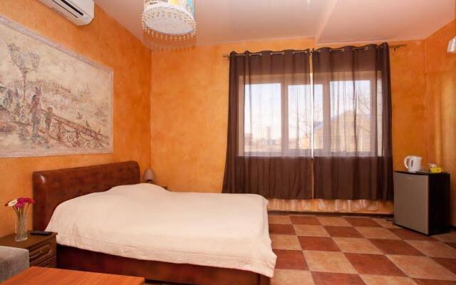 Hotel Voyazh