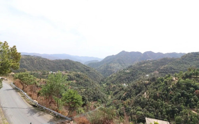 Veer Garh by OYO Rooms