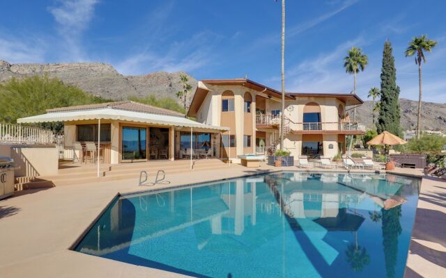 Tucson Retreat w/ Superb Mountain Views & Pool!