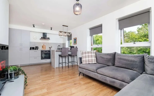 2bedroom Apartment-free Parking