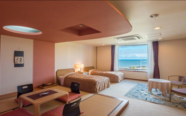 Noto Monzen Family Inn View Sunset