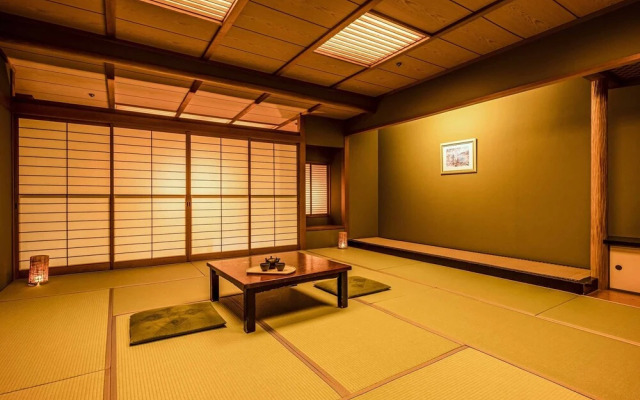 Ooedo Onsen Monogatari Wanwan Resort Awazu
