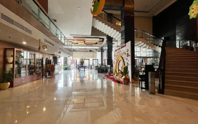 Grand Antares Hotel