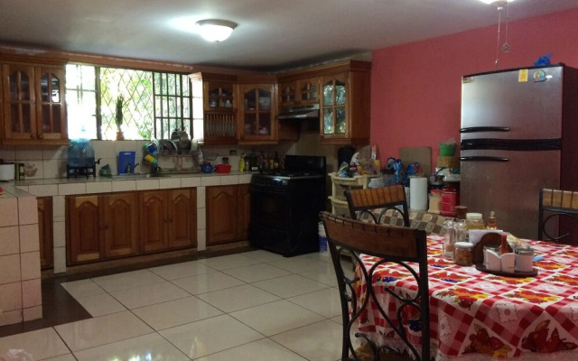 Hostal Villa Catalina