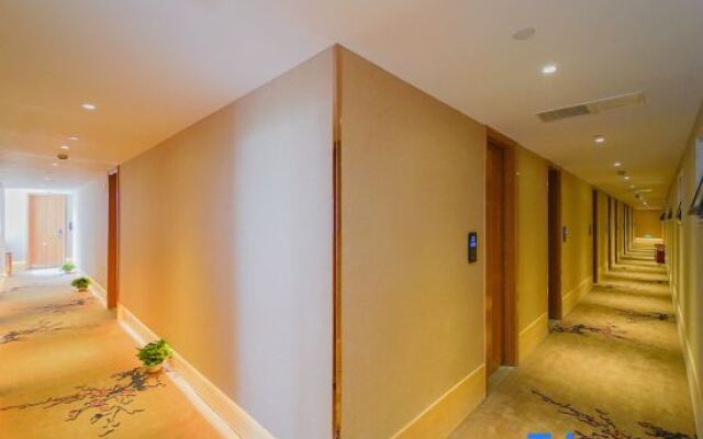 Yixin Hotel (Shanghai Lujiazui New International Expo Center)