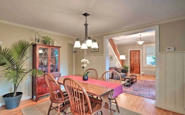 Charming Abode w/ Patio - Walk to Town + River! - фото 5