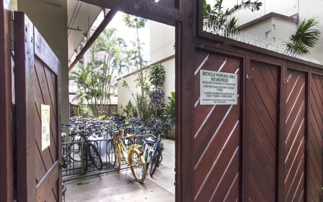 Island Colony 807 - Studio condo by RedAwning