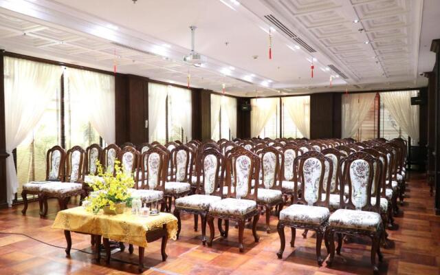 LCS Hotel & Apartment