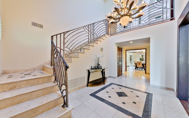 5BDRM Villa Via Mil Cumbres