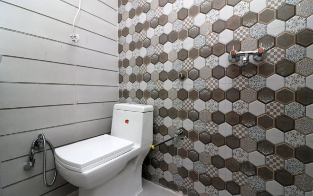 Hotel Ozone by OYO Rooms