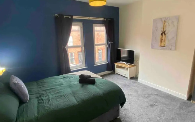 4BR House Popular Ravenhill Road