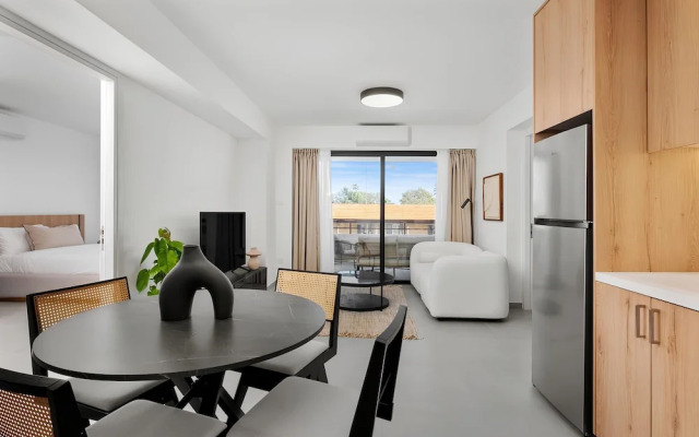 Finikoudes Marina View 102