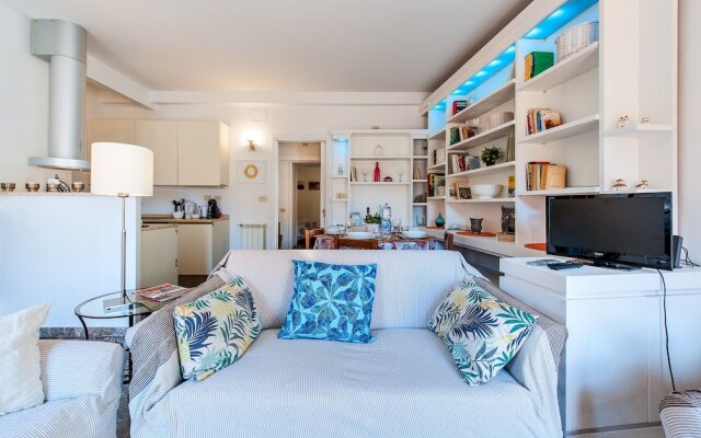 Spanish Steps Apartment