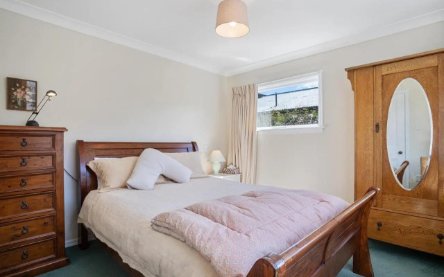 Le Solterre - Akaroa Holiday Home