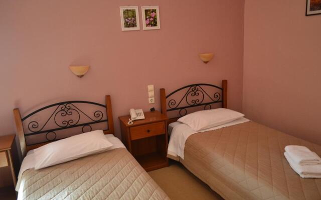 Hotel Anixis