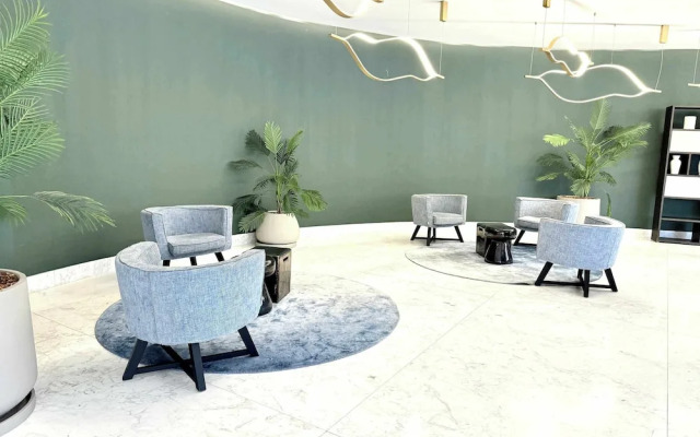 Luxury 2BR Bolongo Ocean View Private Beach