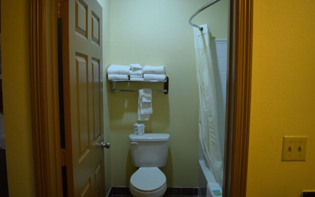 Lone Star Inn & Suites