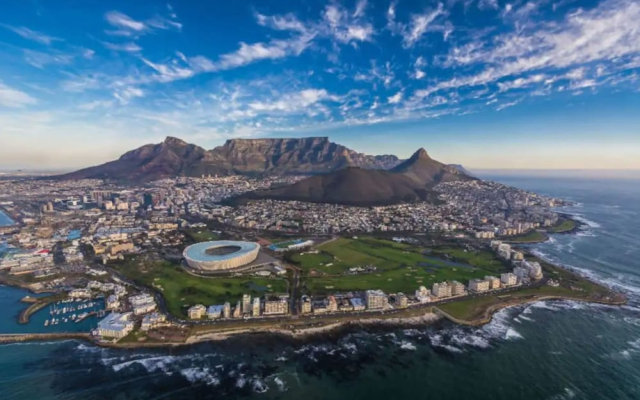 Cape Legacy - Bright and Roomy Studio Suite