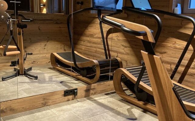 Hahnenkamm Suite Deluxe Ski-In Ski-Out