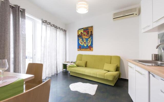 Apartment Lauro Opatija, ground floor, parking, near sea