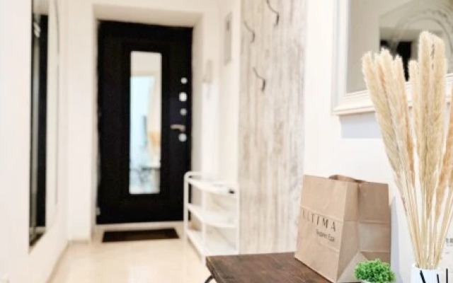 Urban Apartments на пер. Ермолаевский