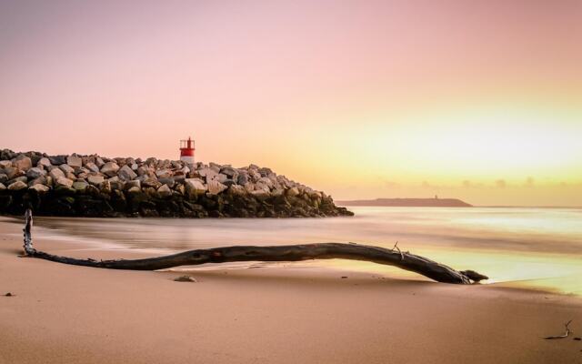 Luxury Picadeiro Apartment by Rent4all