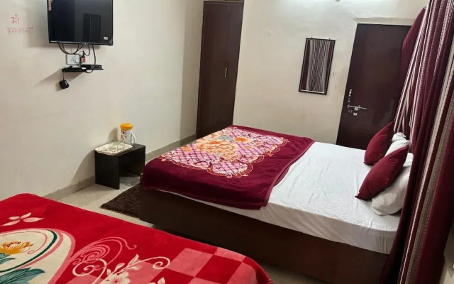 Varanasi Paradise