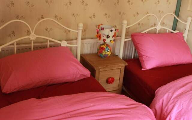 Colourful Forest of Dean Pikehouse