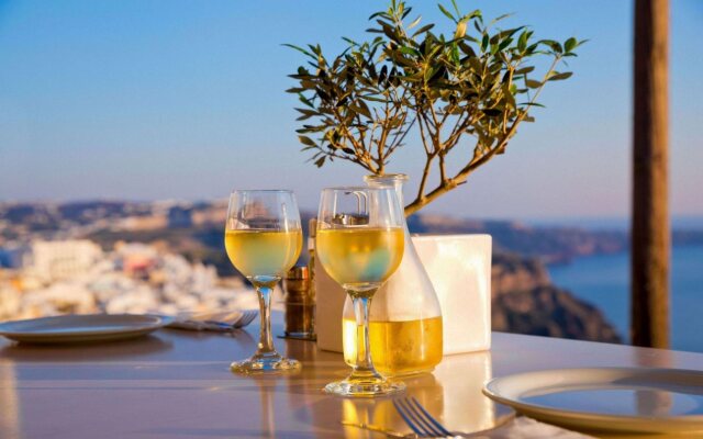 Aqua Luxury Suites