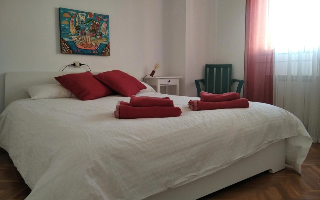 Casa Paseo del Tajo-CON PARKING GRATIS - 2 HABITACIONES