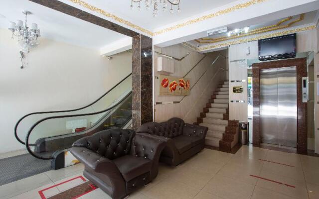 Super OYO Capital O 90125 Hotel Grand Orchard