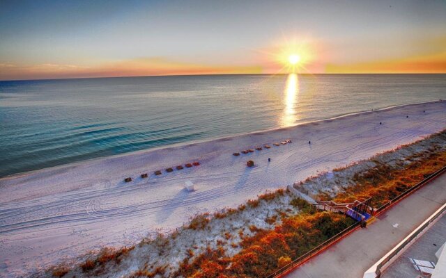 Aqua Vista Condominiums