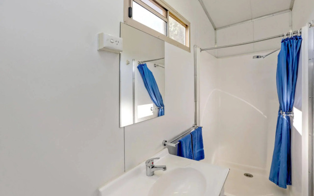 Aaok Moondarra Accommodation Village